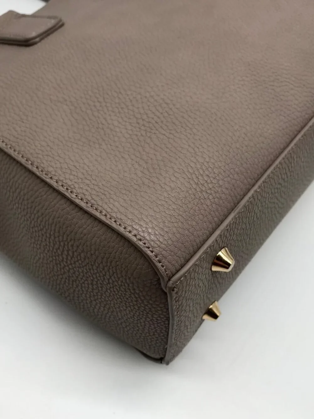 Miztique Gray Pebbled Satchel Bag